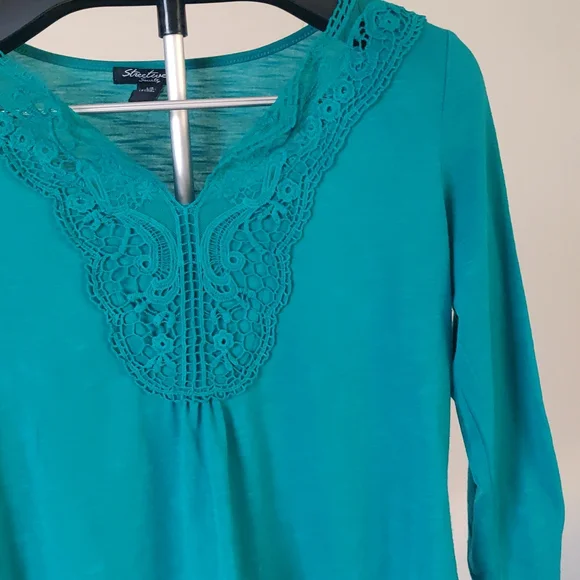Turquoise Blouse - Picture 3 of 10